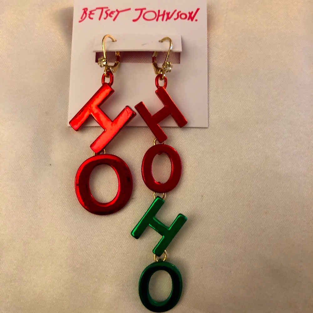 Betsey Johnson Red & Green Metallic HO HO HO Mismatch Drop Earrings NWT